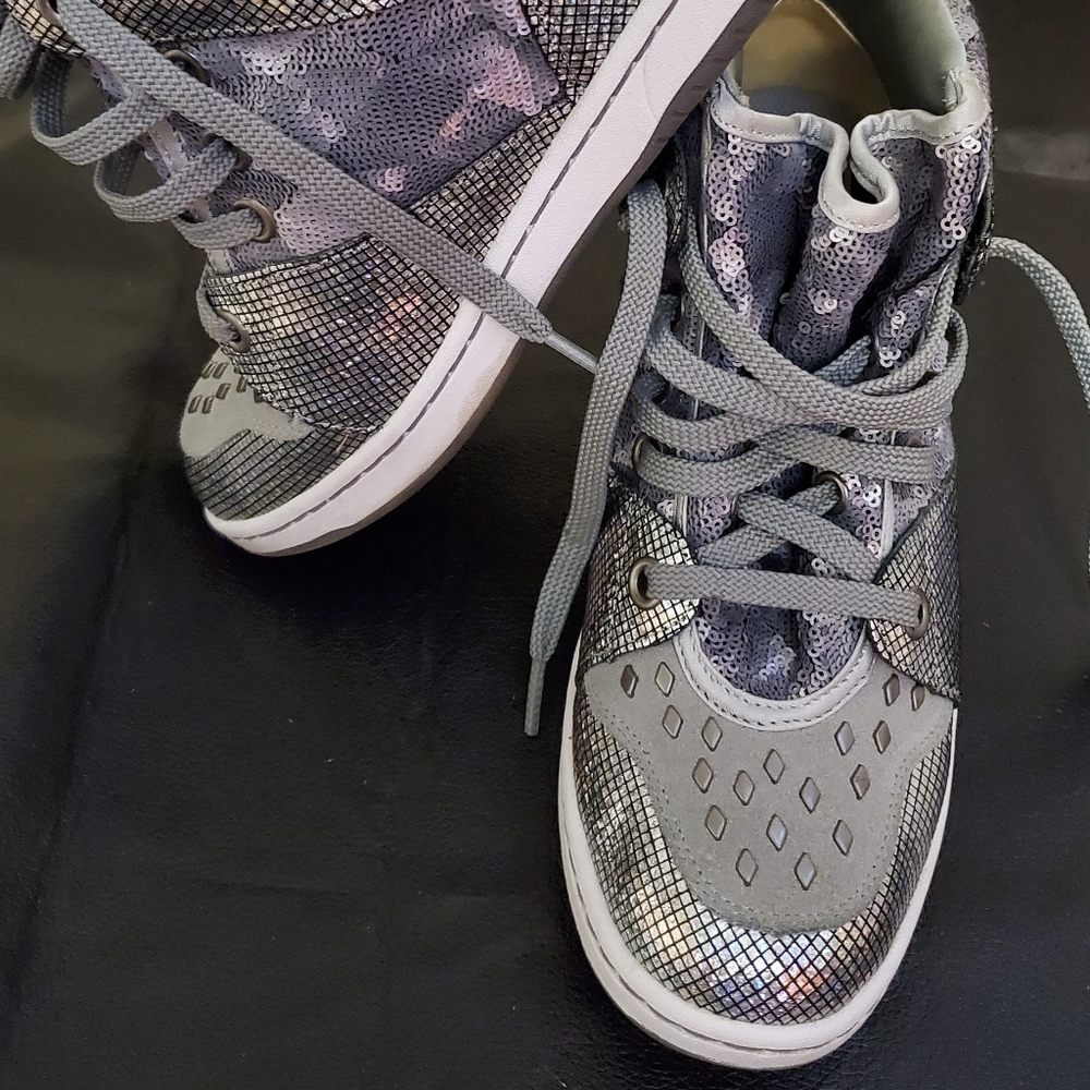 LIKE NEW! Skechers Daddy's Money sz. 9